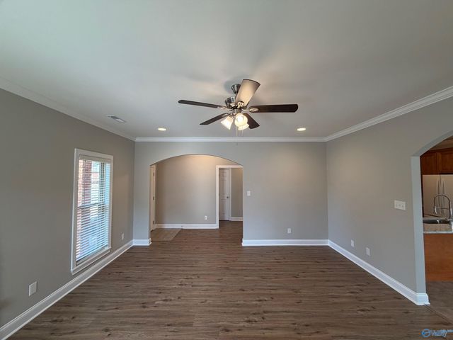 945 Tracey Lane, Decatur, AL 35603