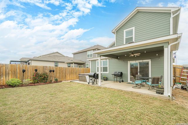 1418 Prynne St, New Braunfels, TX 78130