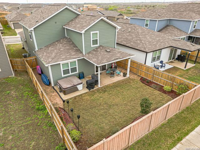 1418 Prynne St, New Braunfels, TX 78130