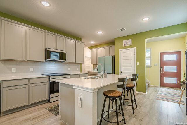 1418 Prynne St, New Braunfels, TX 78130