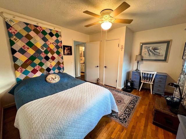 827 Eason Court, La Porte, IN 46350