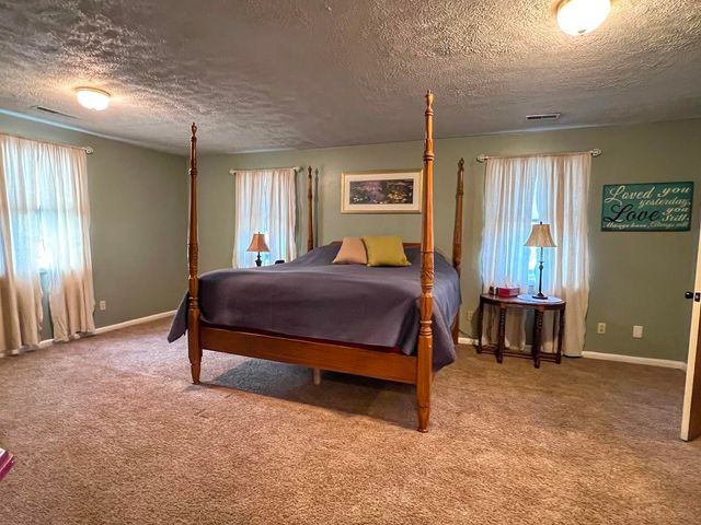 827 Eason Court, La Porte, IN 46350