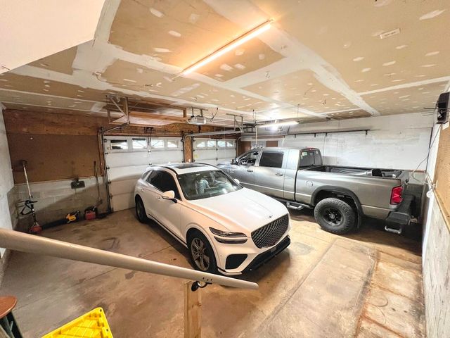 827 Eason Court, La Porte, IN 46350