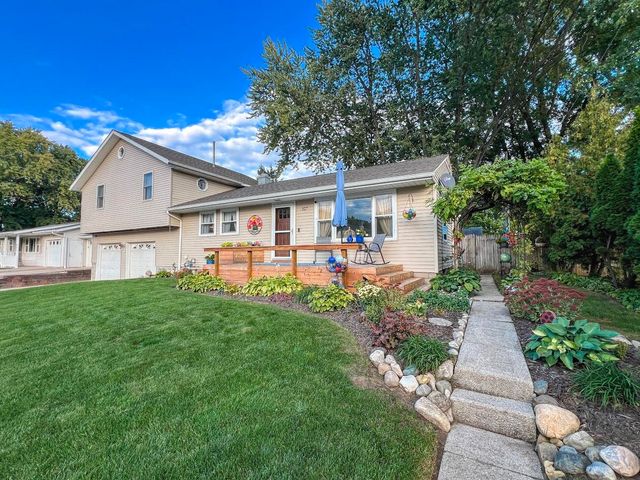 827 Eason Court, La Porte, IN 46350