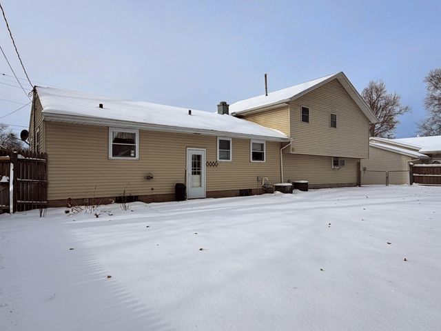 827 Eason Court, La Porte, IN 46350