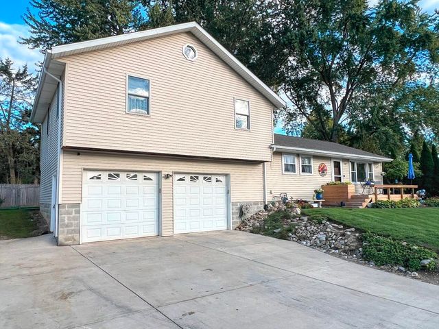 827 Eason Court, La Porte, IN 46350