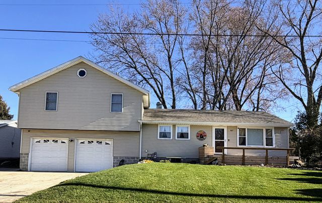 827 Eason Court, La Porte, IN 46350