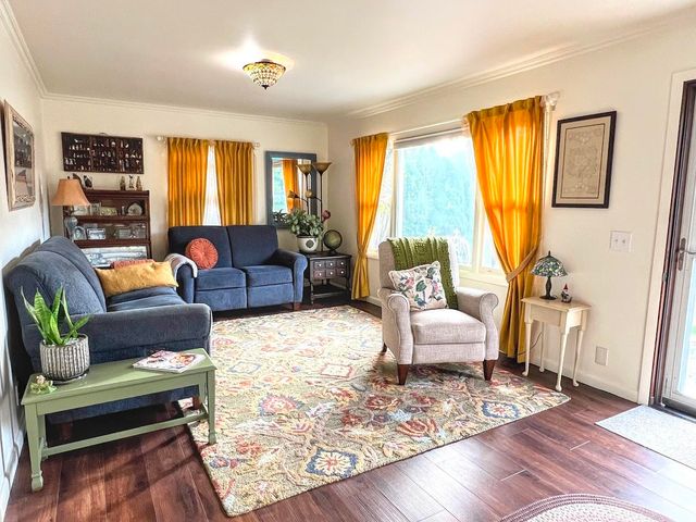 827 Eason Court, La Porte, IN 46350