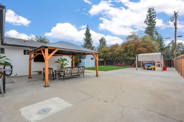 1313 De Cesari Avenue, Madera, CA 93637