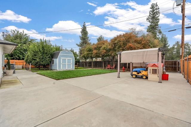 1313 De Cesari Avenue, Madera, CA 93637