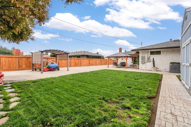 1313 De Cesari Avenue, Madera, CA 93637