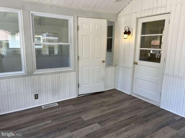 141 E ORANGE ST, Elizabethtown, PA 17022