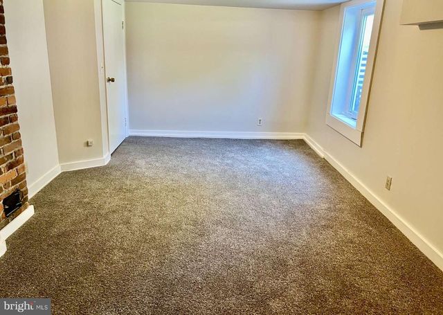 141 E ORANGE ST, Elizabethtown, PA 17022