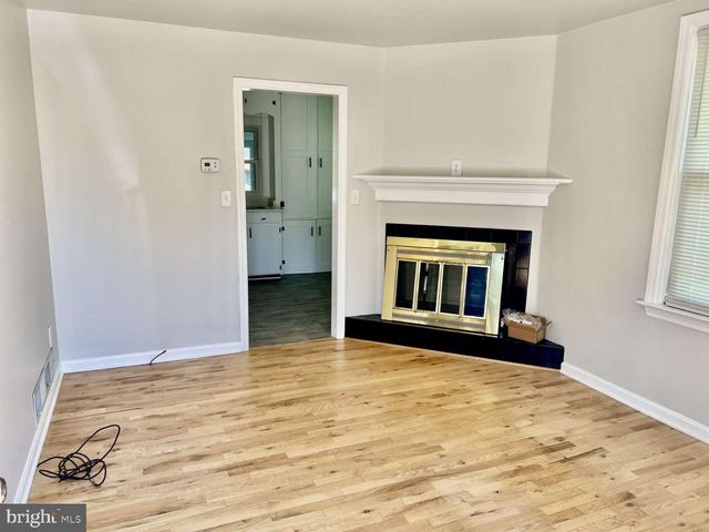 141 E ORANGE ST, Elizabethtown, PA 17022