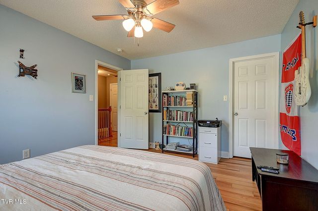 317 Henrys Lane, Bristol, VA 24202