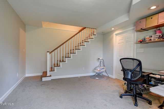317 Henrys Lane, Bristol, VA 24202
