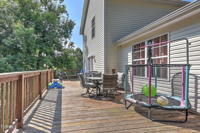 317 Henrys Lane, Bristol, VA 24202