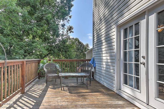 317 Henrys Lane, Bristol, VA 24202