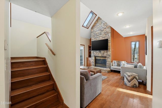 2813 Forrest Way, Pigeon Forge, TN 37863