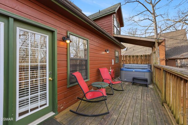 2813 Forrest Way, Pigeon Forge, TN 37863