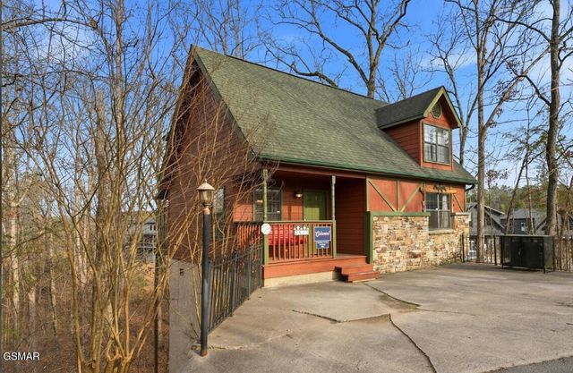 2813 Forrest Way, Pigeon Forge, TN 37863