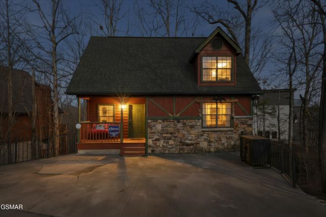 2813 Forrest Way, Pigeon Forge, TN 37863