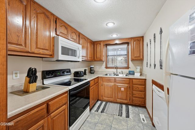 2813 Forrest Way, Pigeon Forge, TN 37863