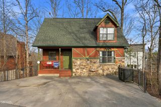 2813 Forrest Way, Pigeon Forge, TN 37863