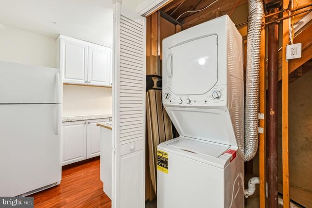 9040 ARMENDOWN DR, Springfield, VA 22152