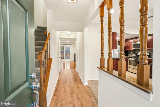 9040 ARMENDOWN DR, Springfield, VA 22152