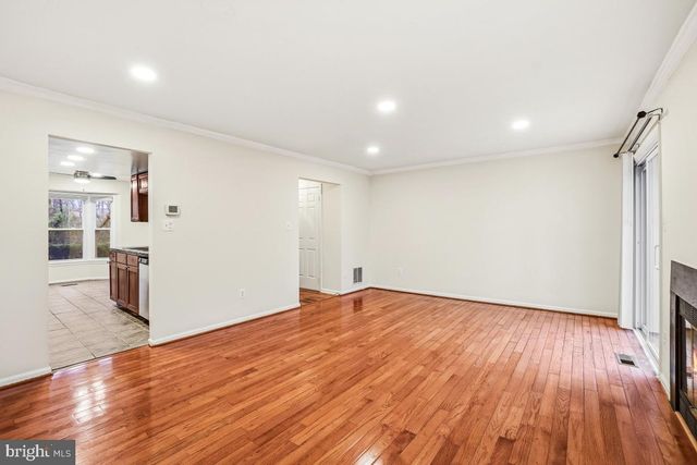 9040 ARMENDOWN DR, Springfield, VA 22152