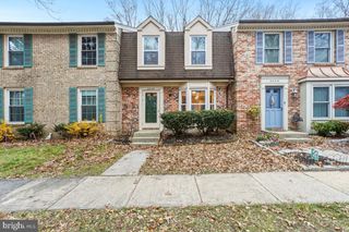 9040 ARMENDOWN DR, Springfield, VA 22152