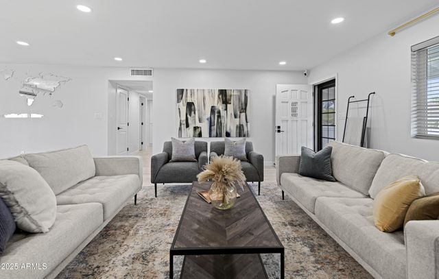 11615 N 30th Street, Phoenix, AZ 85028