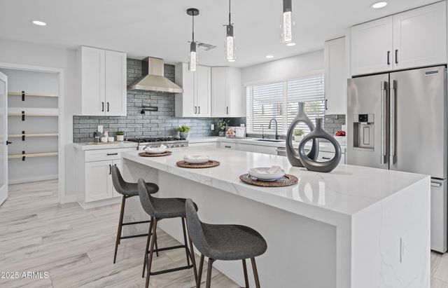 11615 N 30th Street, Phoenix, AZ 85028