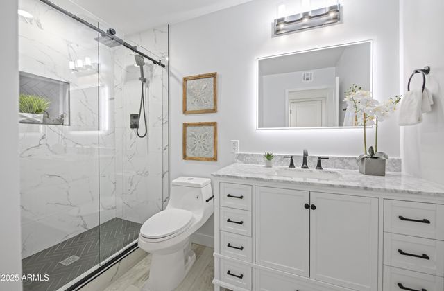 11615 N 30th Street, Phoenix, AZ 85028