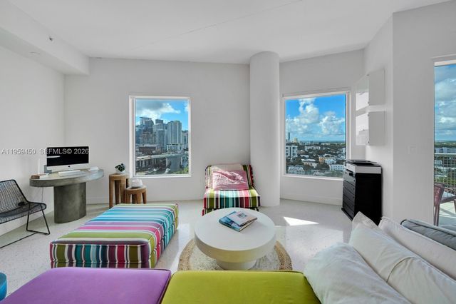 10 SW South River Dr PHI06, Miami, FL 33130