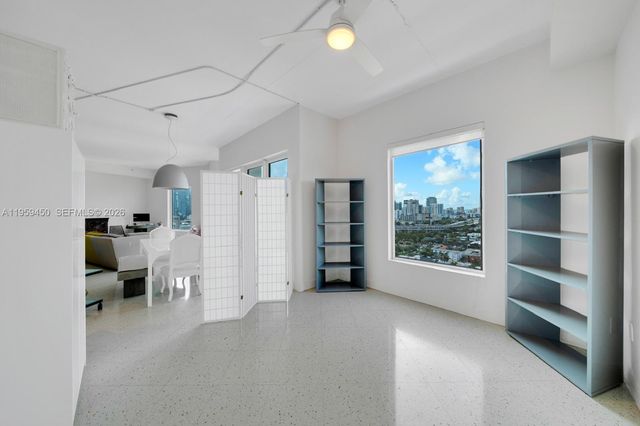 10 SW South River Dr PHI06, Miami, FL 33130