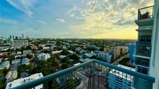 10 SW South River Dr PHI06, Miami, FL 33130