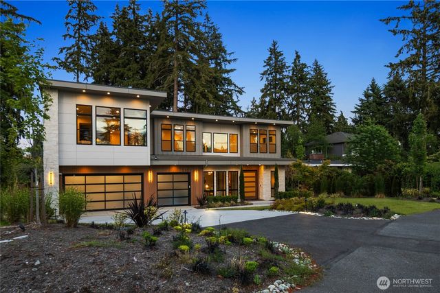 2202 102nd Place SE, Bellevue, WA 98004