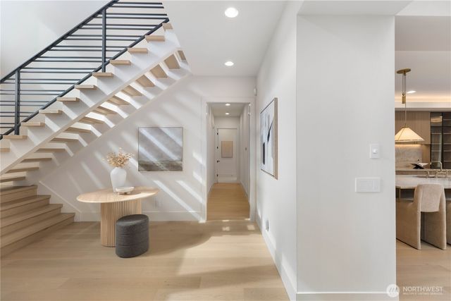 2202 102nd Place SE, Bellevue, WA 98004