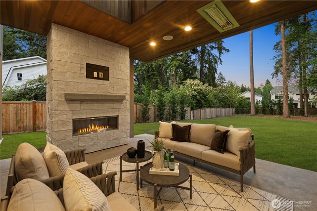 2202 102nd Place SE, Bellevue, WA 98004
