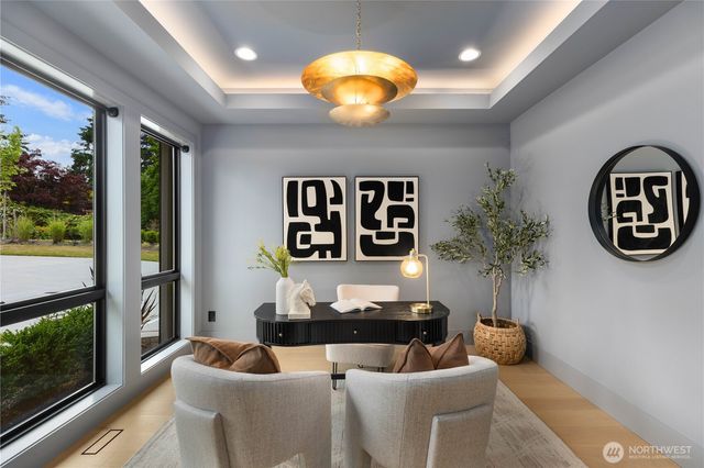 2202 102nd Place SE, Bellevue, WA 98004