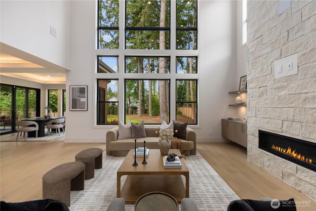 2202 102nd Place SE, Bellevue, WA 98004