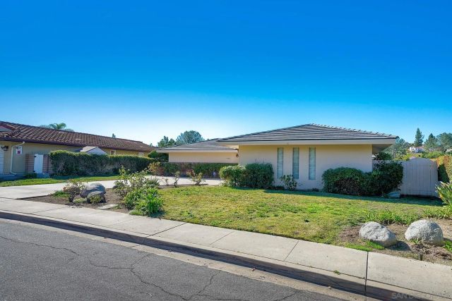 17784 Via Graacia, San Diego, CA 92128