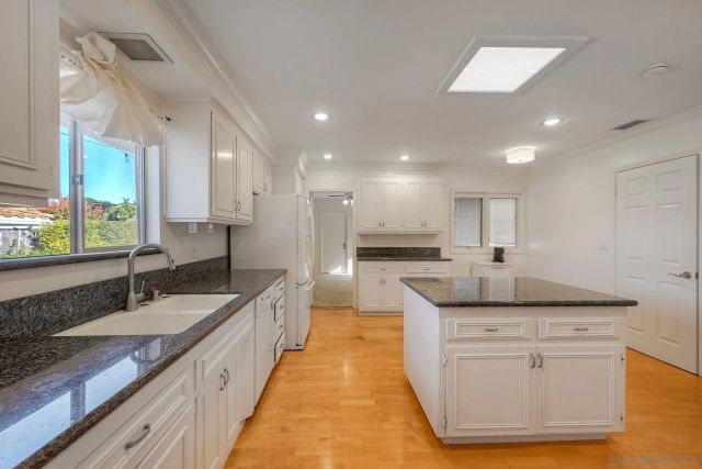 17784 Via Graacia, San Diego, CA 92128