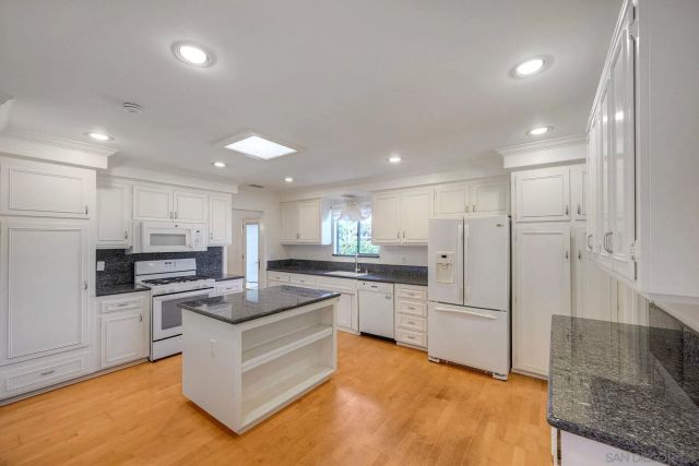 17784 Via Graacia, San Diego, CA 92128