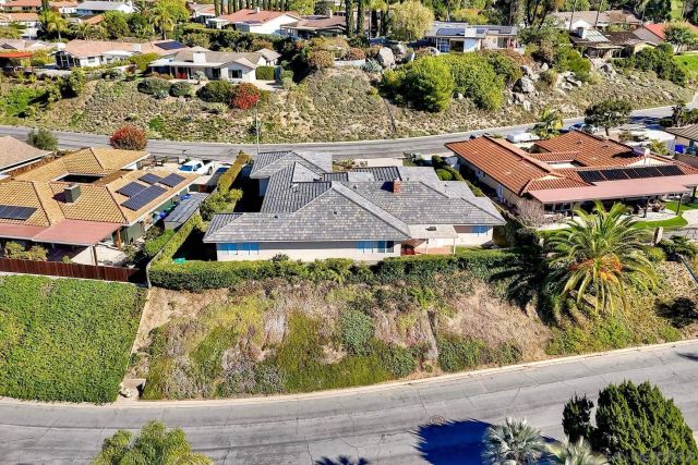 17784 Via Graacia, San Diego, CA 92128