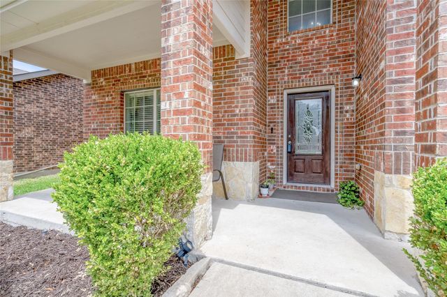 2026 Sterling Gate Drive, Heartland, TX 75126