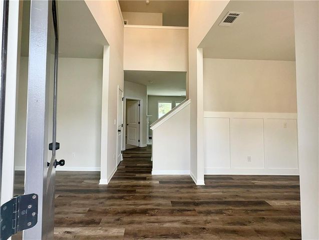 305 Rodeo Drive, Auburn, GA 30011