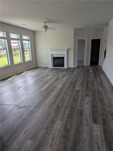 305 Rodeo Drive, Auburn, GA 30011